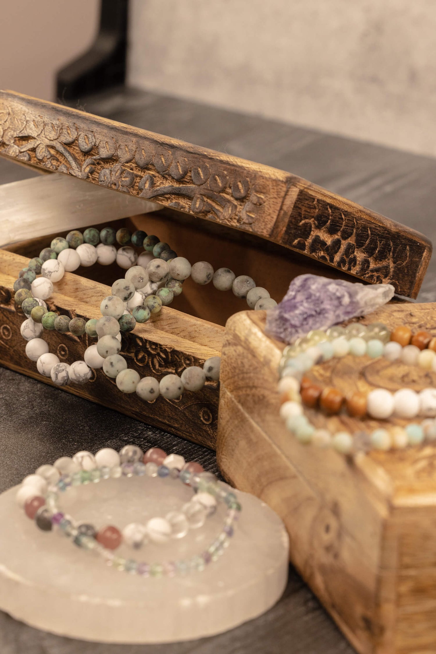 wholesale-alberta-artisan-mala-necklaces-gemstone-jewelry-mala-bracelets